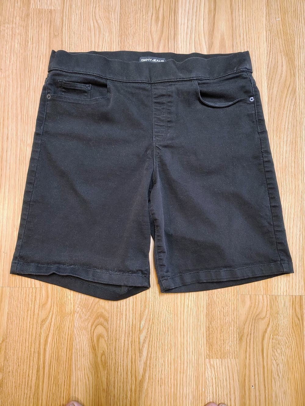 DKNY Black Pull-On Woman's Bermuda Shorts Size L